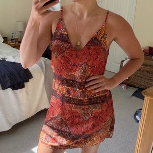 TOBI Patterned Mini Dress | Size: Small